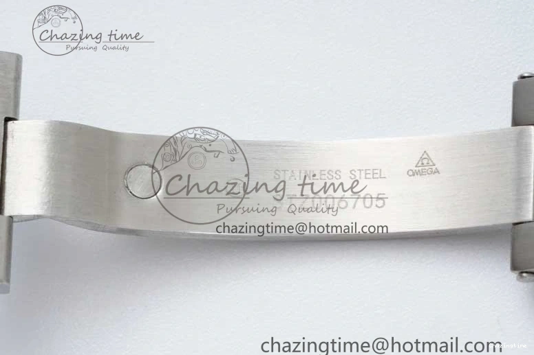 0217 Speedmaster Racing Master SS HKF Best Edition Black Dial on SS Bracelet A Versatile 7810